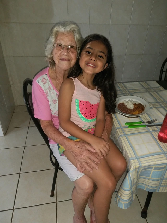 Foto de Larissa M. com a pessoa querida